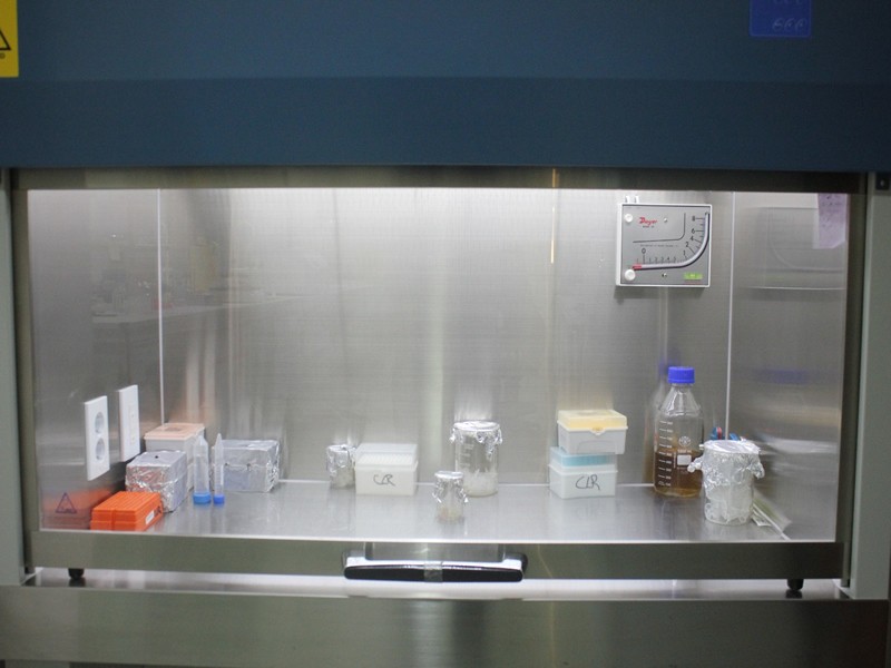 Vertical Laminar Air Flow Class-II: 
	Used to maintain sterile working area free of contamination 